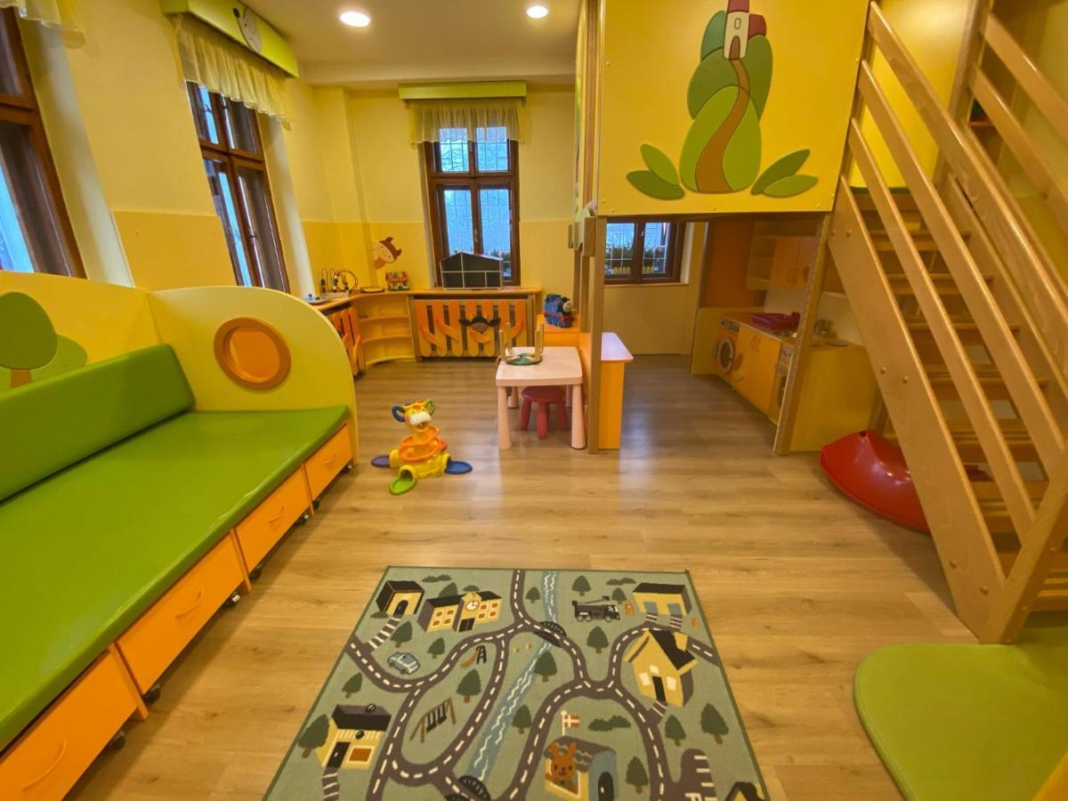 Hotel Peklo Pro Rodiny S Detmi Йозефув Дул Екстер'єр фото